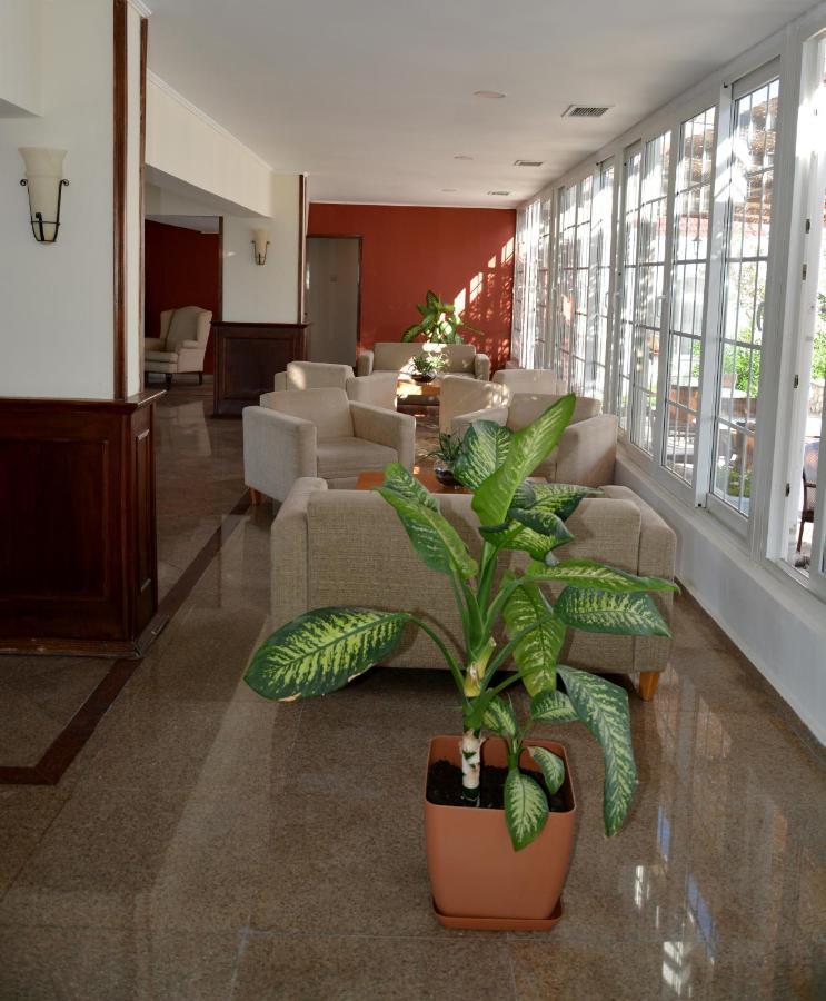 Club Lapethos Bungalow Кирения Экстерьер фото