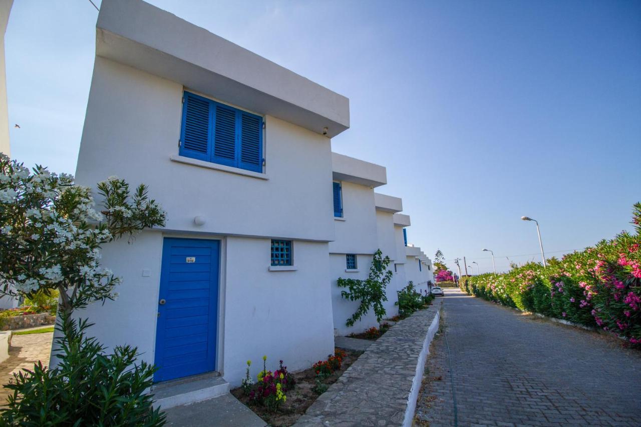 Club Lapethos Bungalow Кирения Экстерьер фото