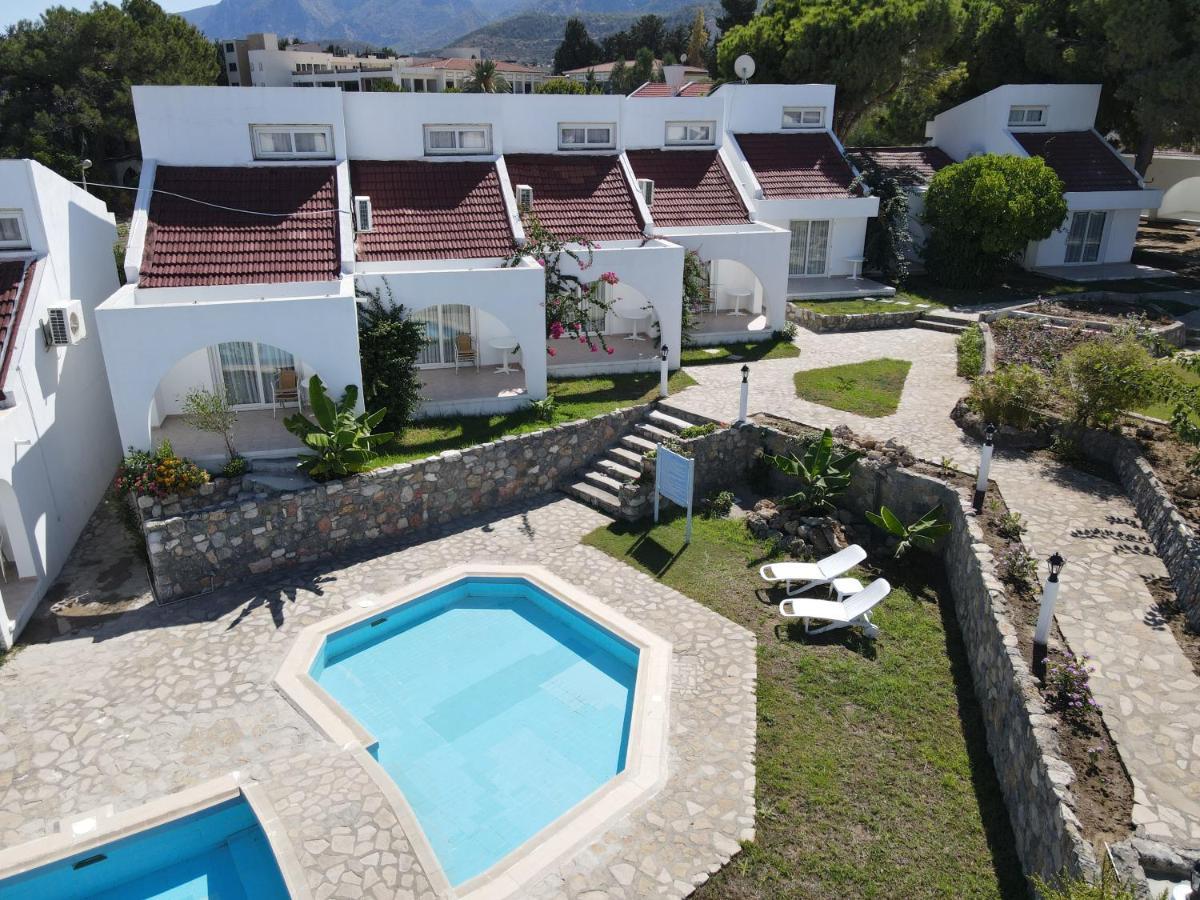 Club Lapethos Bungalow Кирения Экстерьер фото